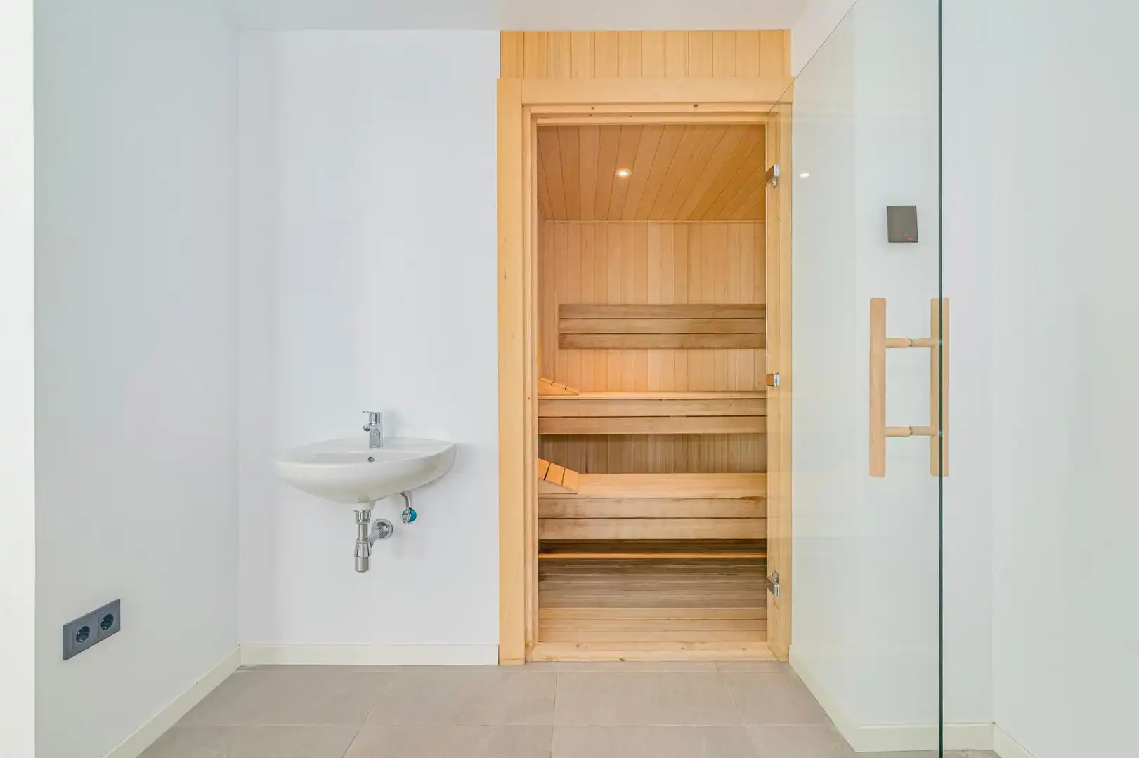 Baño de Piso en venta en Armilla con Aire acondicionado, Calefacción y Trastero