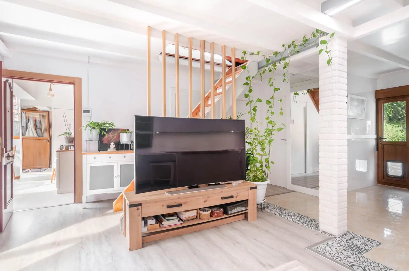 Sala d'estar de Casa o xalet en venda en Gijón  amb Aire condicionat, Calefacció i Jardí privat