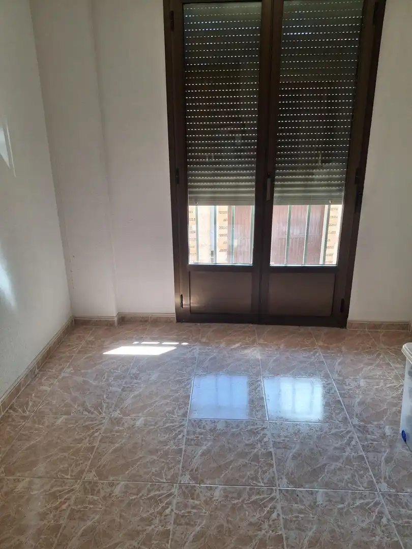 Habitación de Piso en venta en Cantalejo con Calefacción