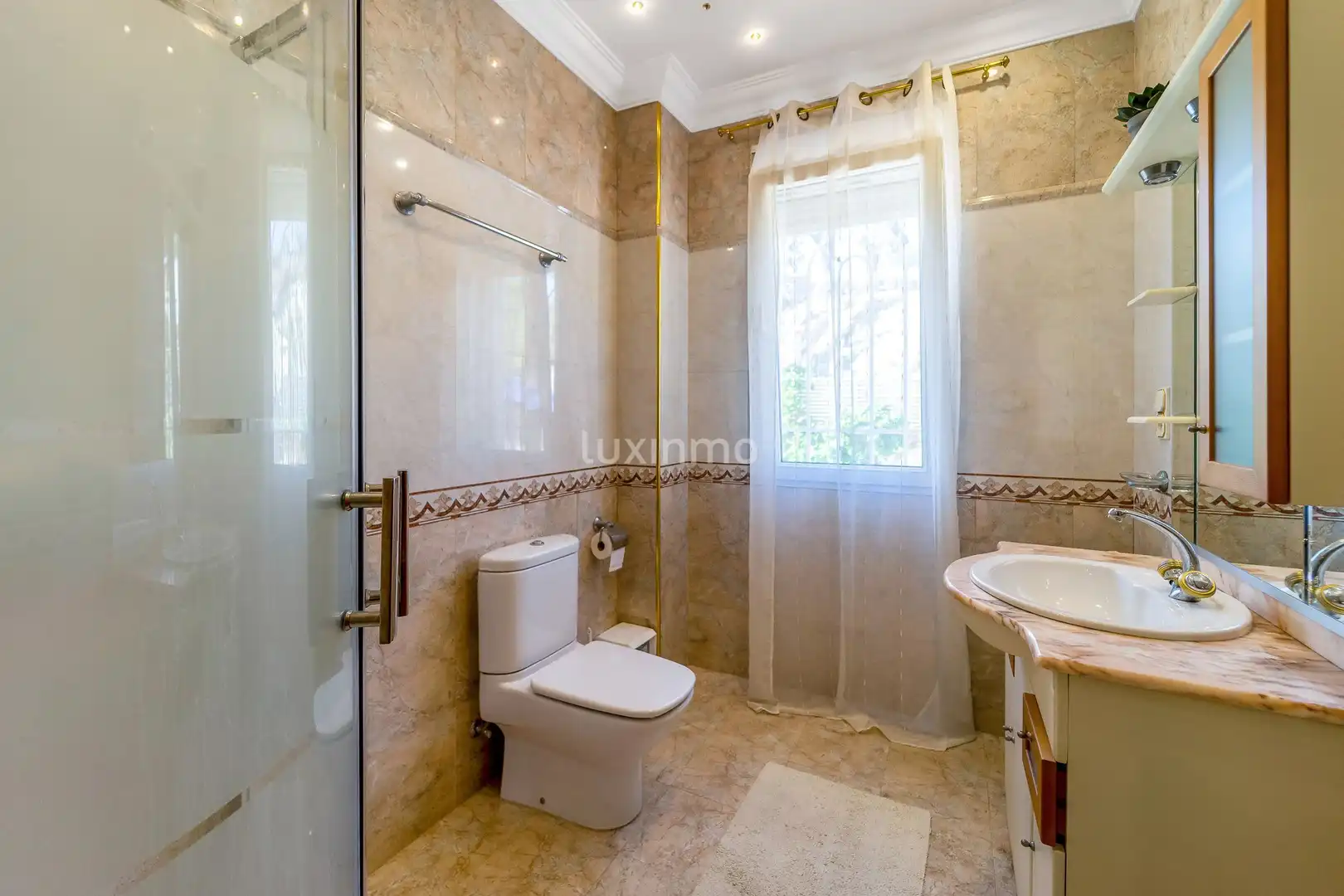 Bathroom of Houses for sale in El Campello  with Air Conditioner, Heating and Terrace