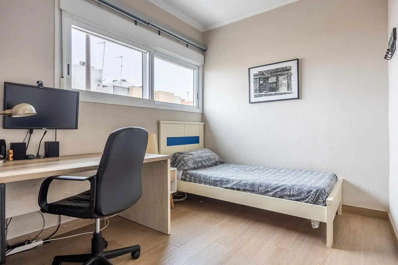 Bedroom of Houses for sale in Sevilla  with Air Conditioner, Private garden and Storage room