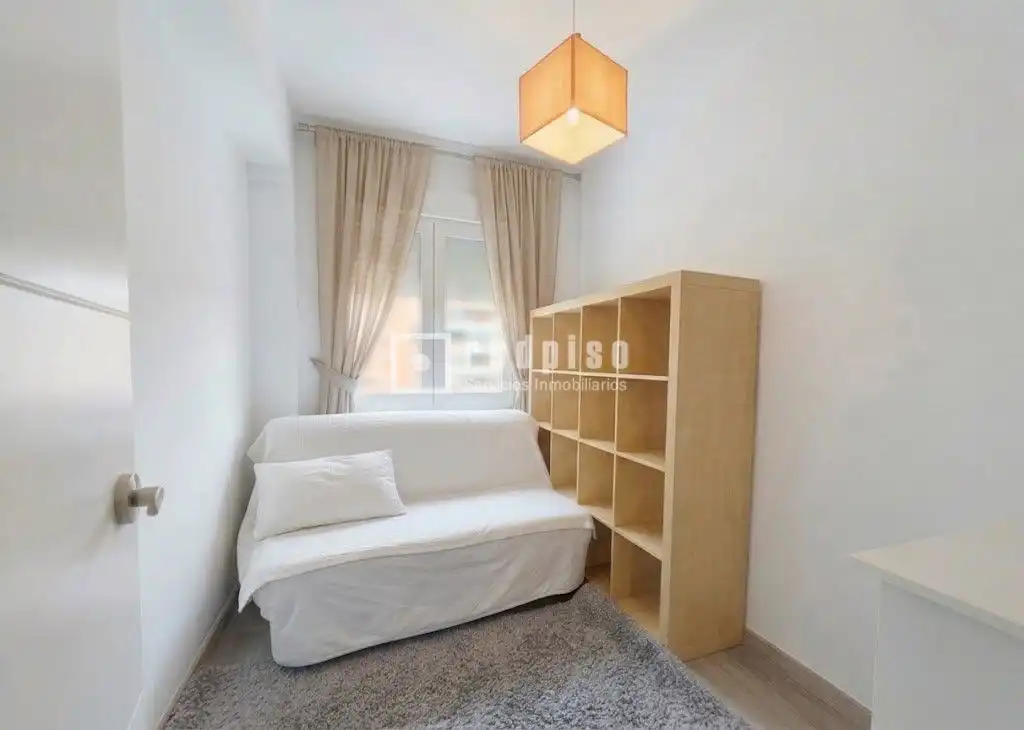 Bedroom of Flat for sale in Alcorcón  with Air Conditioner, Heating and Private garden