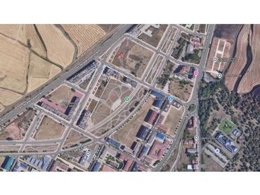 Parking avec ascenseur à vendre à Calle Mariana Pineda 54