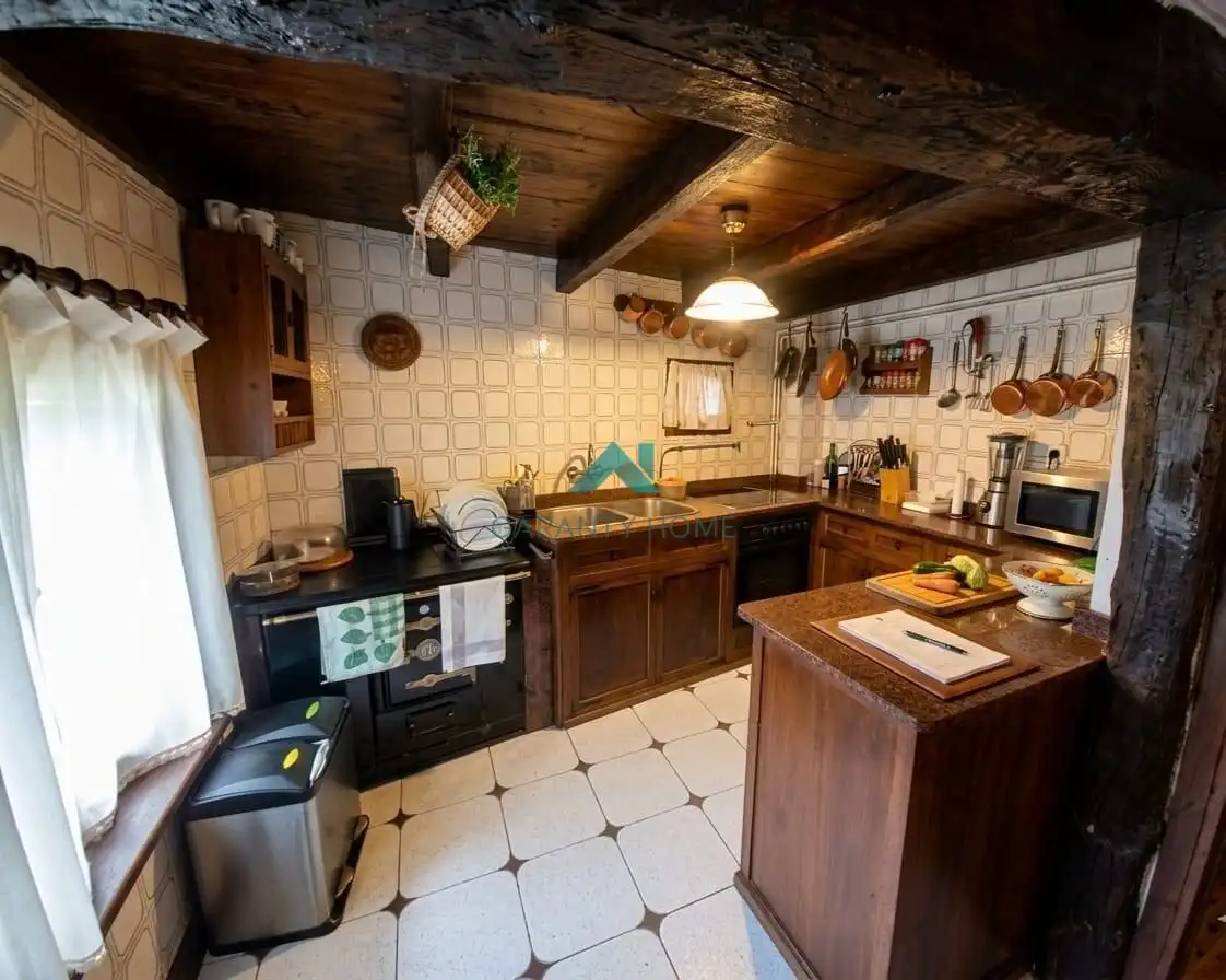 Cocina de Casa adosada en venta en Voto con Calefacción, Jardín privado y Terraza