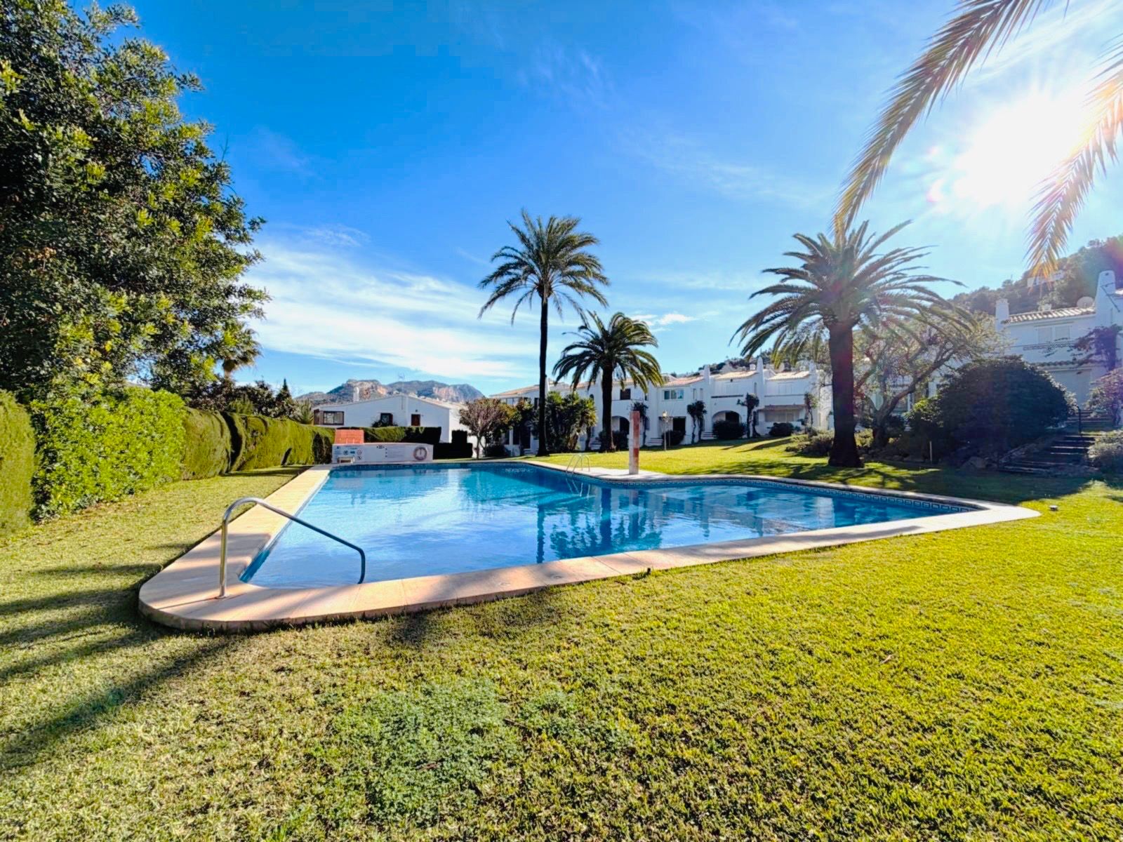Jardí de Planta baixa en venda en Dénia amb Aire condicionat, Calefacció i Jardí privat
