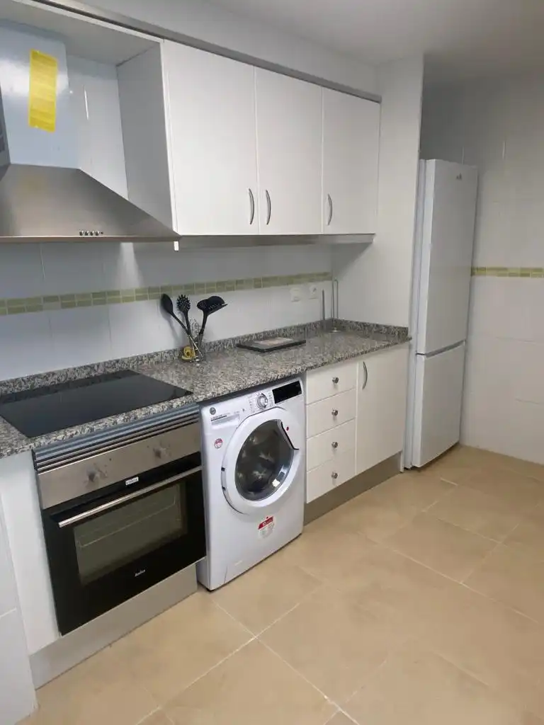 Cuina de Apartament de lloguer en Benaguasil amb Traster