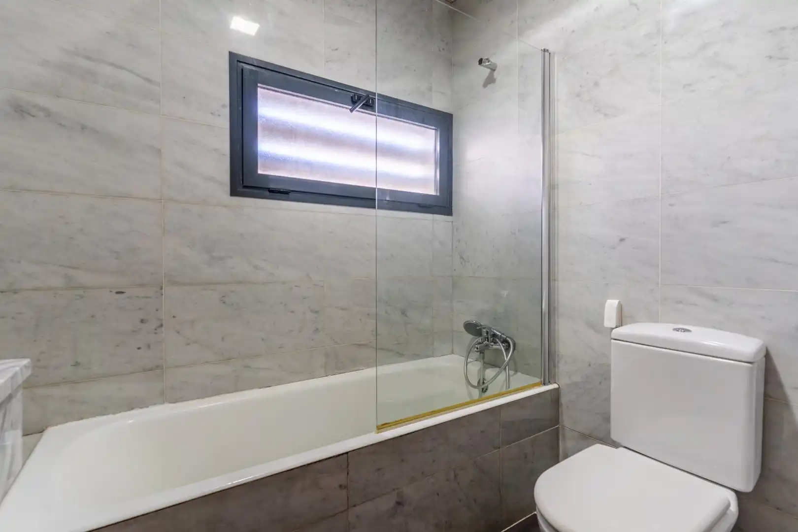Bathroom of Flat for sale in Jerez de la Frontera  with Air Conditioner, Heating and Terrace