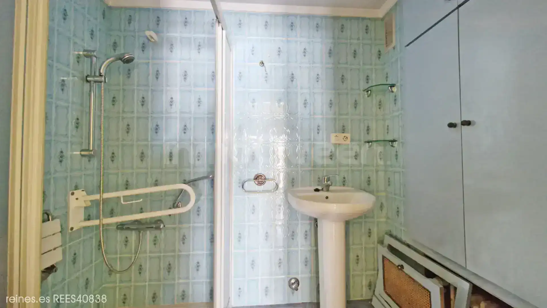 Baño de Piso en venta en Siero con Calefacción y Terraza