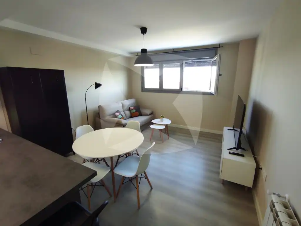 Wohnung zur Miete in Calle Matilde Tagle, Avenida Elvas