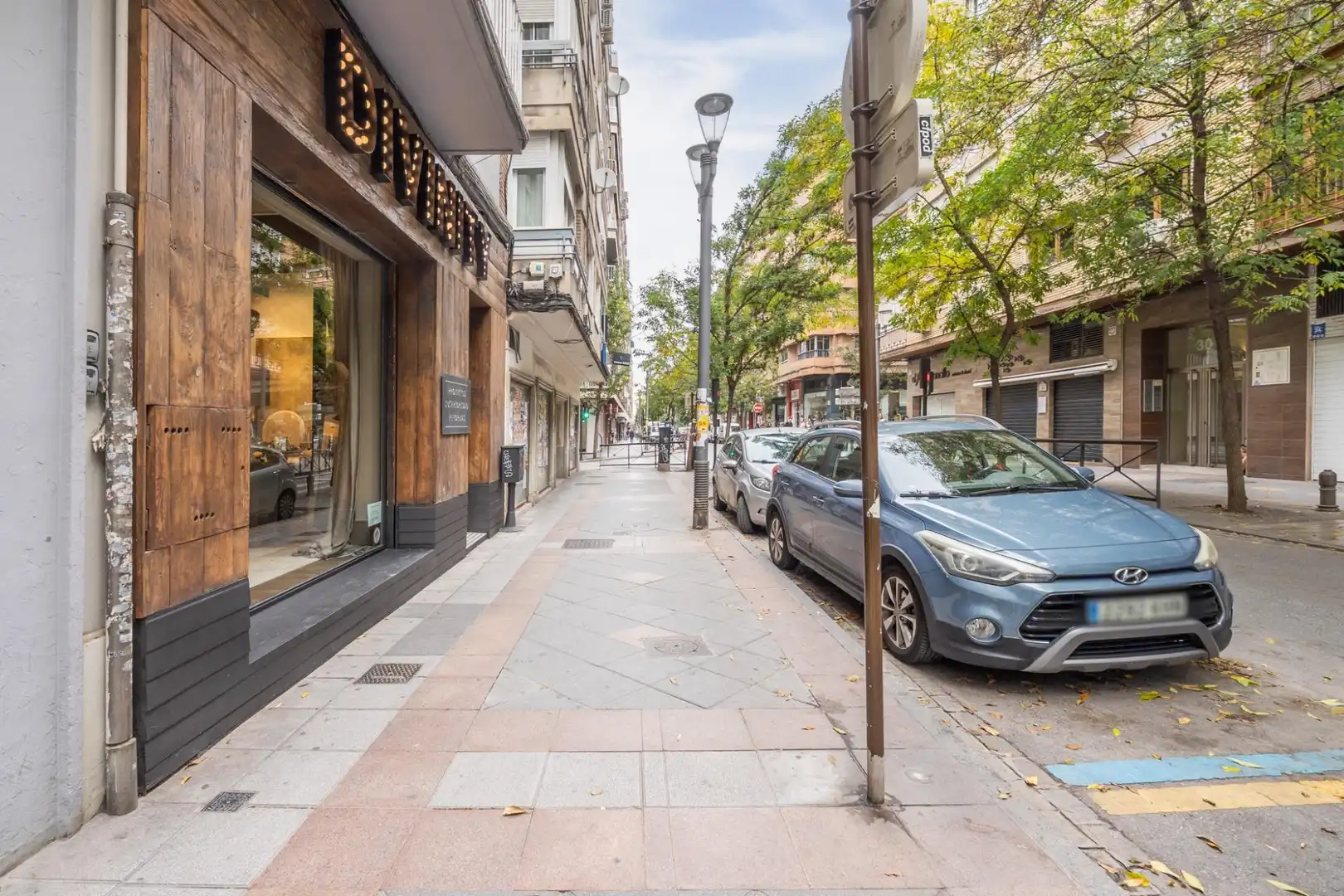 Außenansicht von Wohnung zum Verkauf in Granada mit Klimaanlage