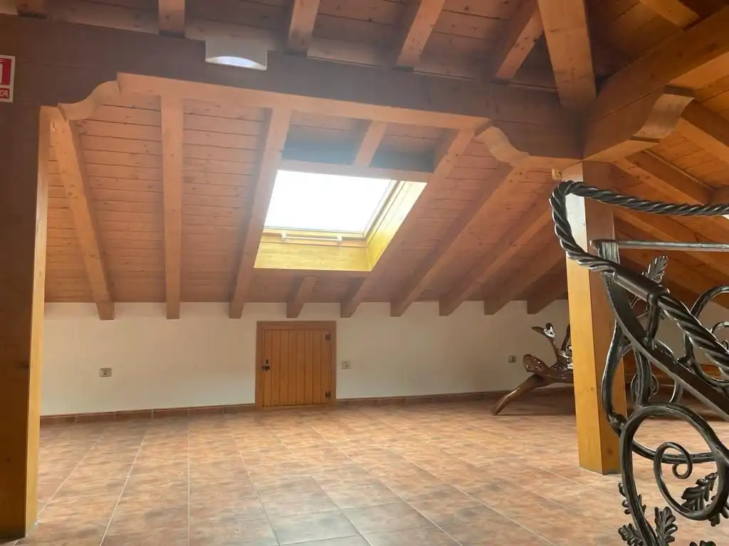 Country house zum Verkauf in Calle Mayor, Castañares de Rioja