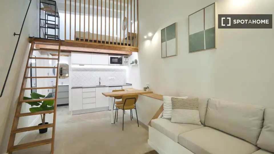 Piso de alquiler en El Raval
