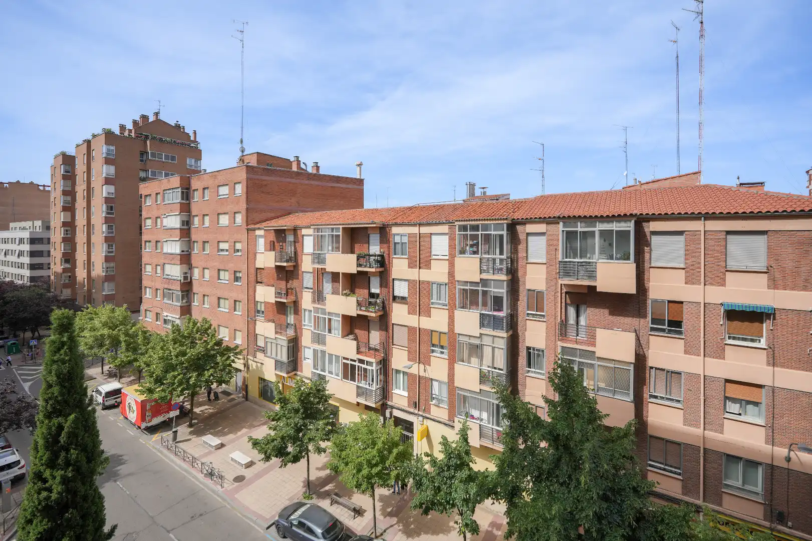 Vista exterior de Pis en venda en Valladolid amb Calefacció, Terrassa i Internet