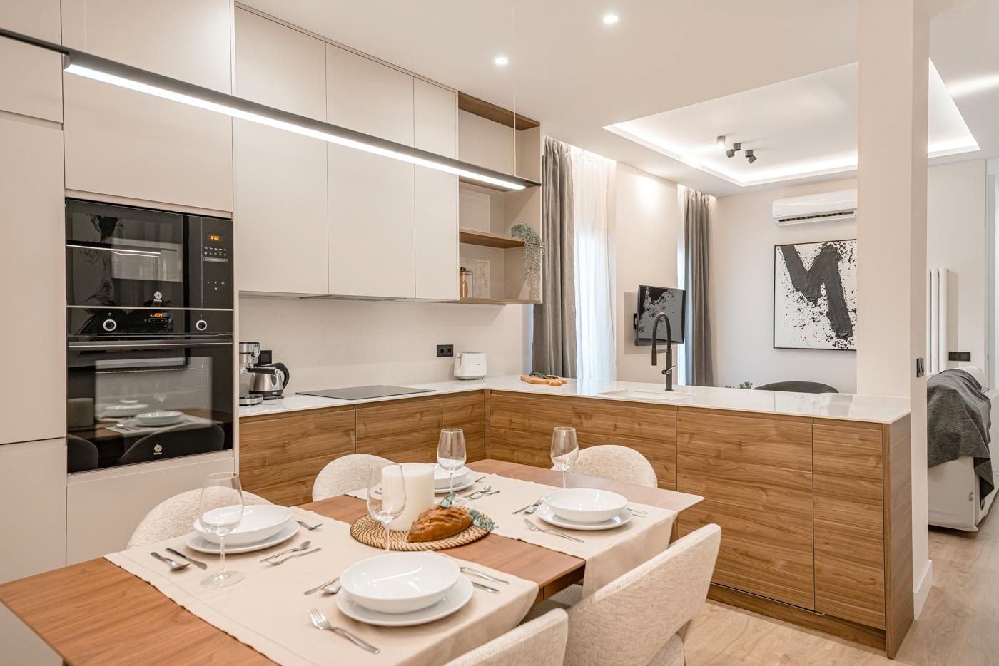 Kitchen of Apartment for sale in  Madrid Capital  with Furnished