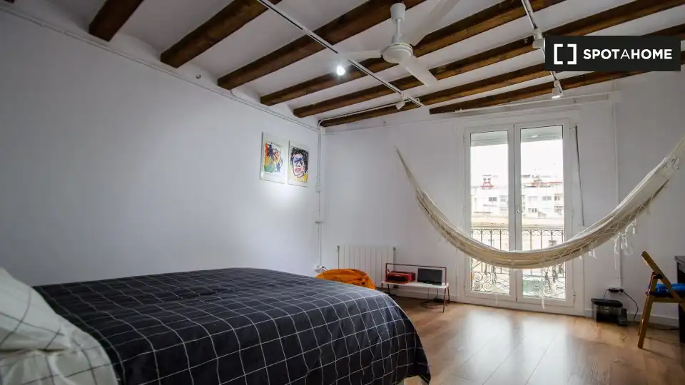 Flat with terrace to rent in Ciutat Vella