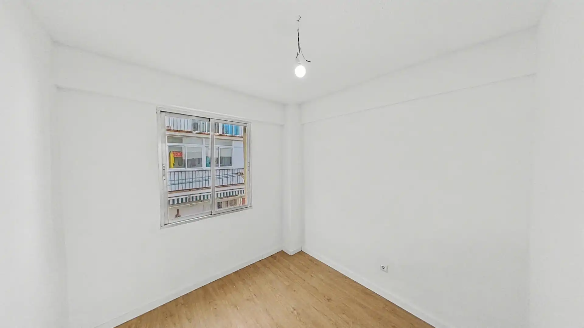 Bedroom of Flat for rent in Madrid  with Oven and Pets allowed