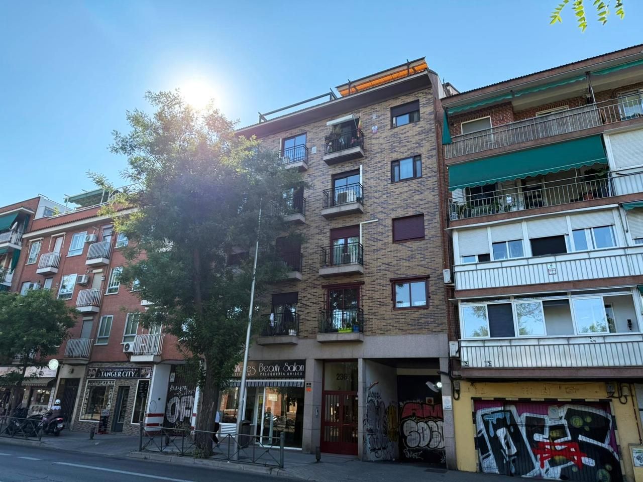 Exterior view of Flat for sale in  Madrid Capital  with Air Conditioner, Parquet flooring and Storage room