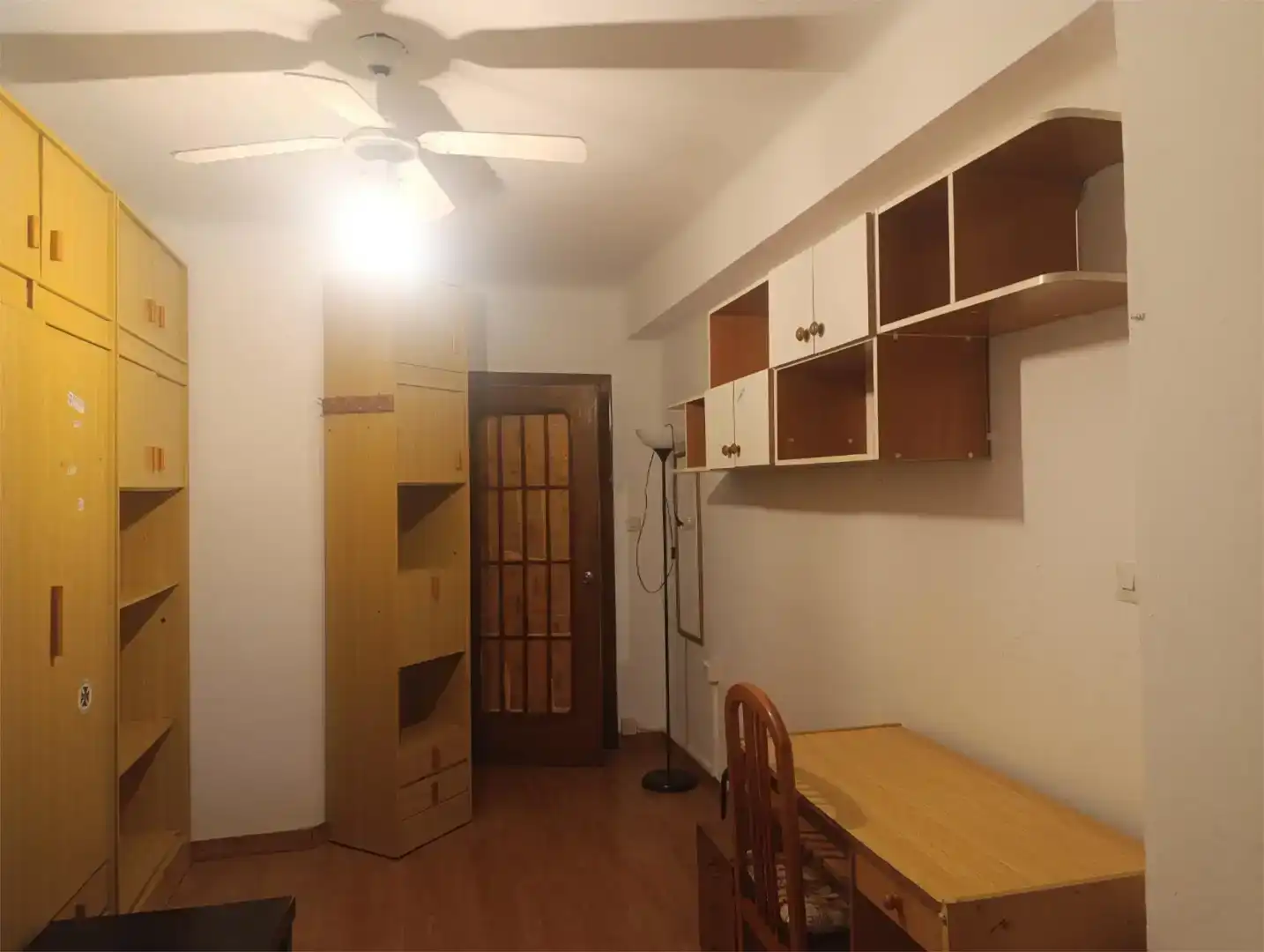 Bedroom of Flat for share in Centro