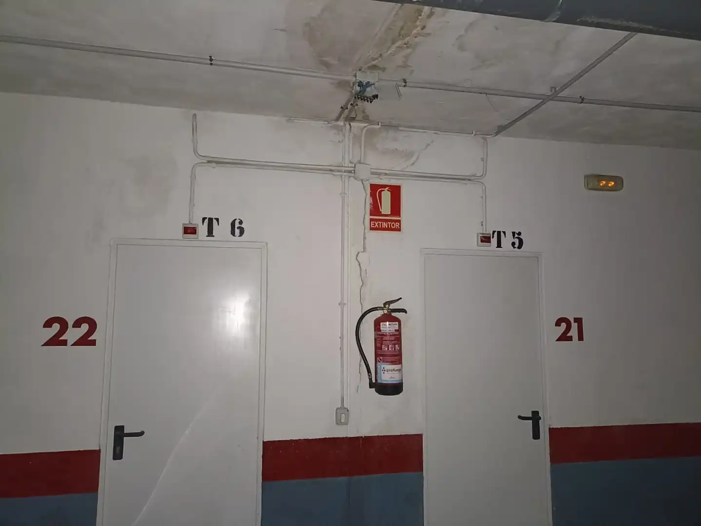 Business premises for sale in La Carlota, imagen 4