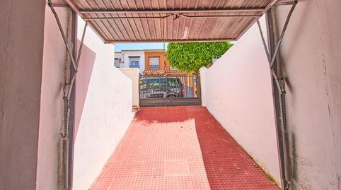 Foto 3 de Casa adosada en venta en Avenida Medico Antonio Alonso, San Cayetano, Churriana de la Vega