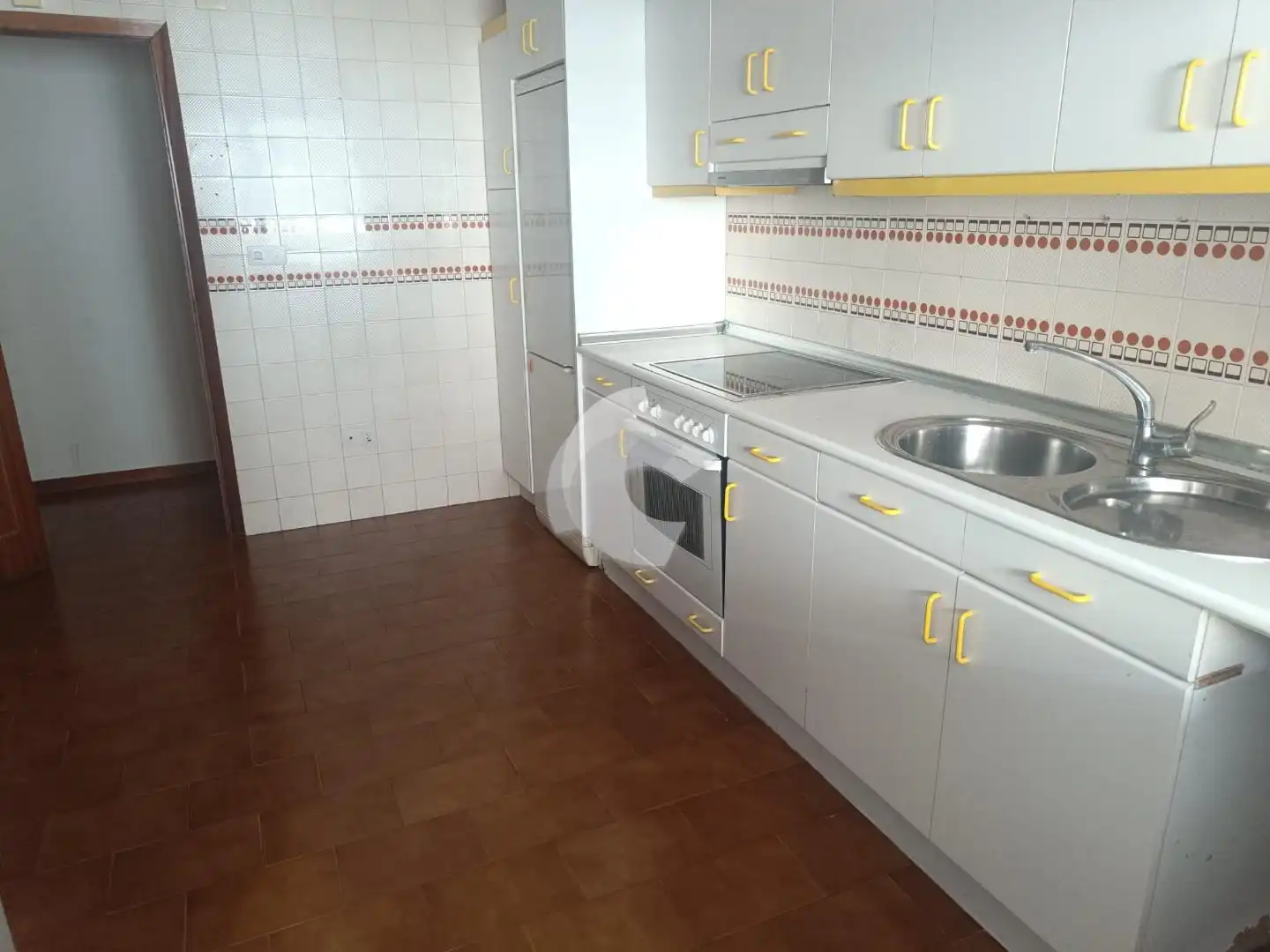 Kitchen of Flat for sale in Ourense Capital   with Heating and Storage room