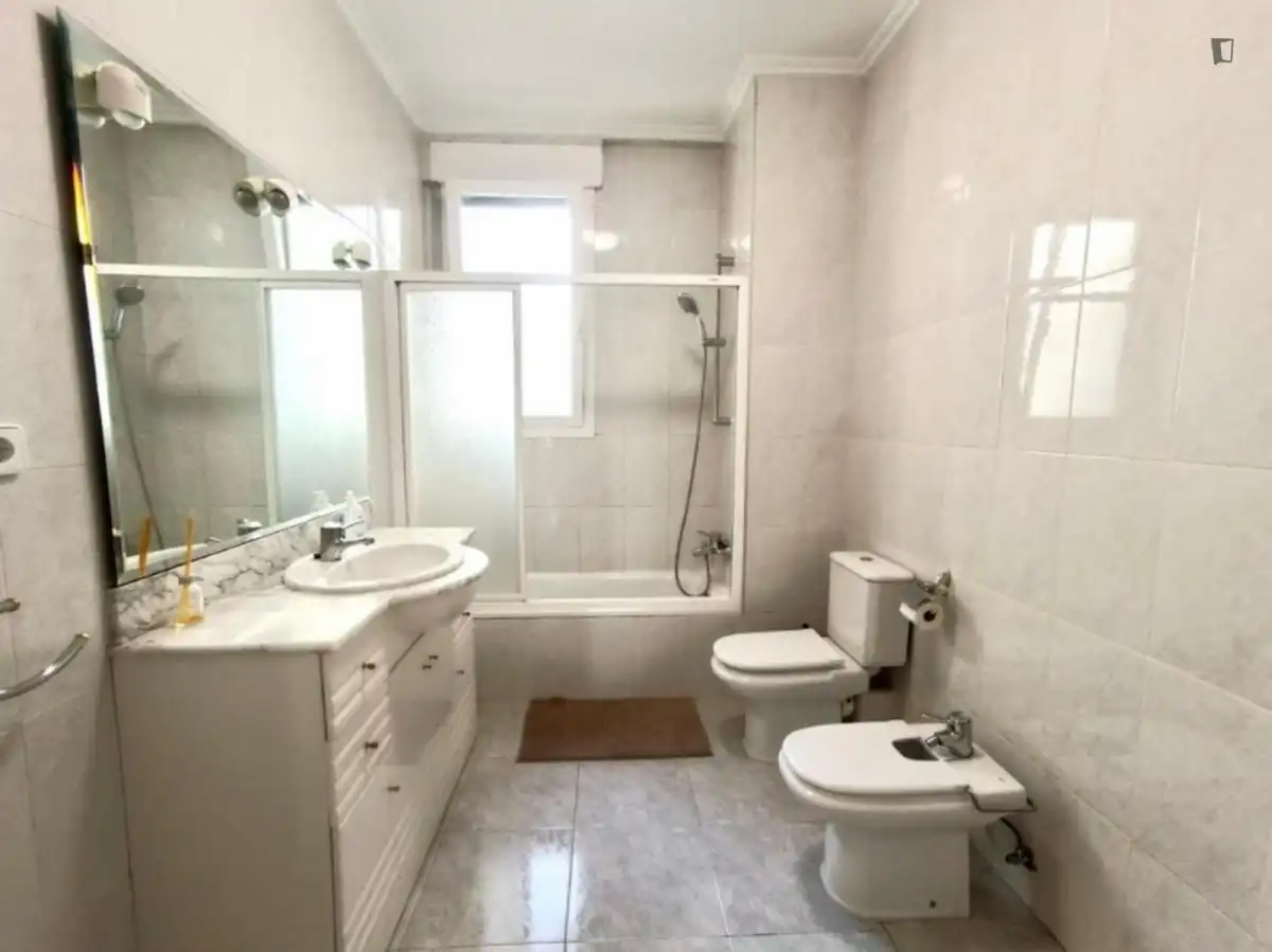 Habitación en 1º Ensanche