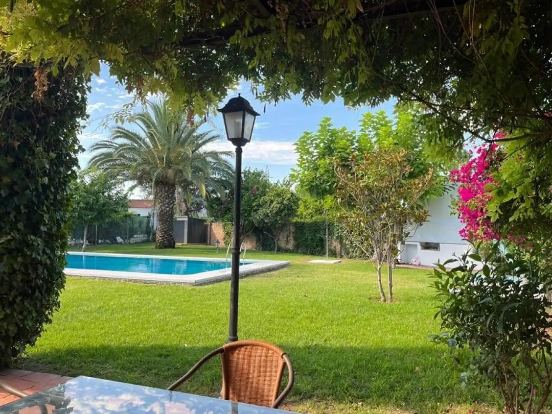 Jardí de Casa o xalet en venda en Córdoba amb Aire condicionat, Jardí privat i Terrassa