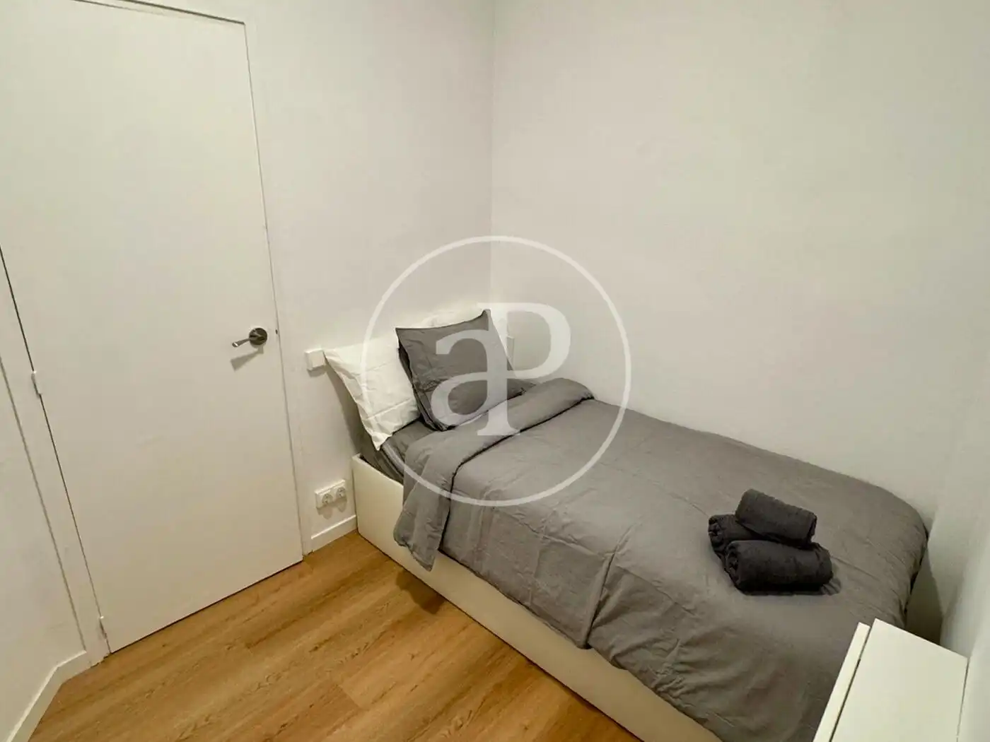 Bedroom of Flat for rent in Barcelona  with Air Conditioner, Heating and Furnished