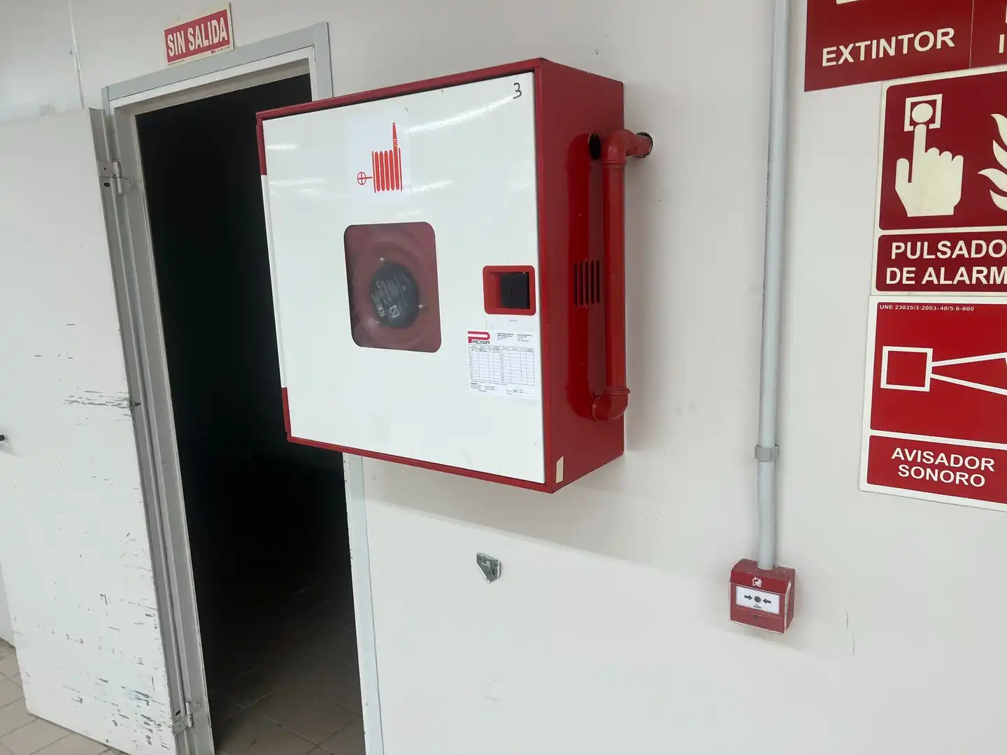 Industrial buildings for rent in Fene  with Heating and Alarm