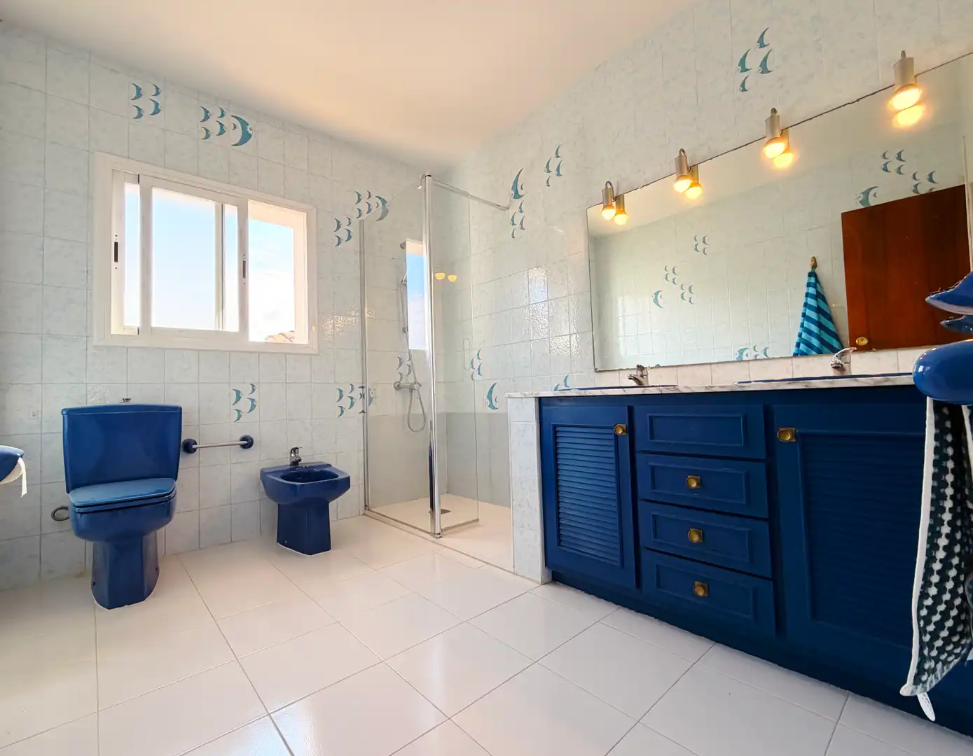 Bathroom of Houses for sale in Calafell  with Air Conditioner, Heating and Furnished
