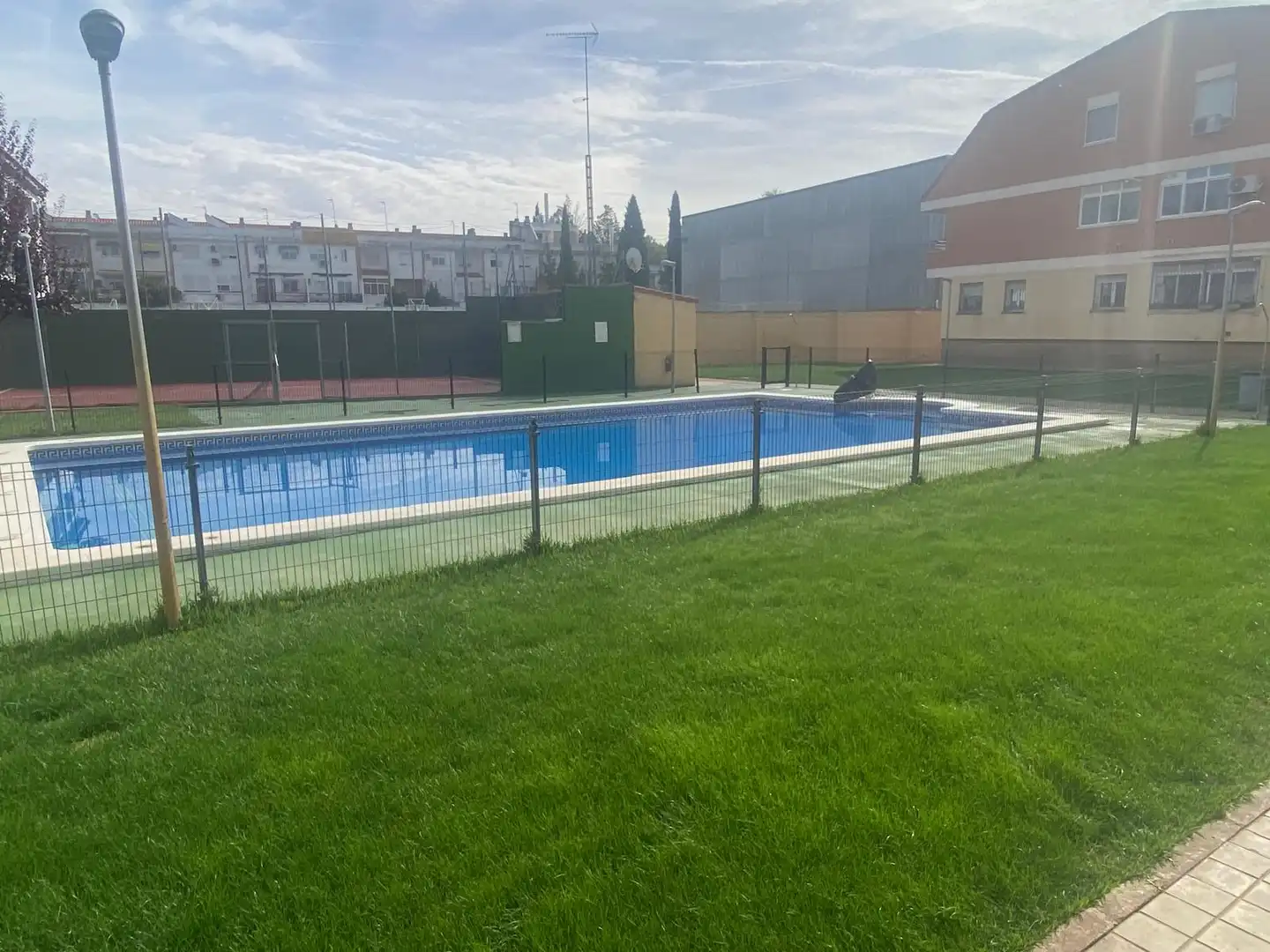 Piscina de Ático en venta en Los Rosales