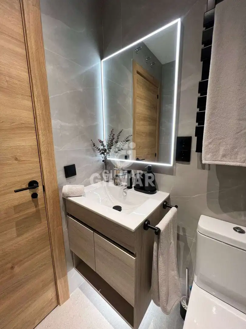 Bathroom of Flat for sale in Madrid  with Heating and Furnished