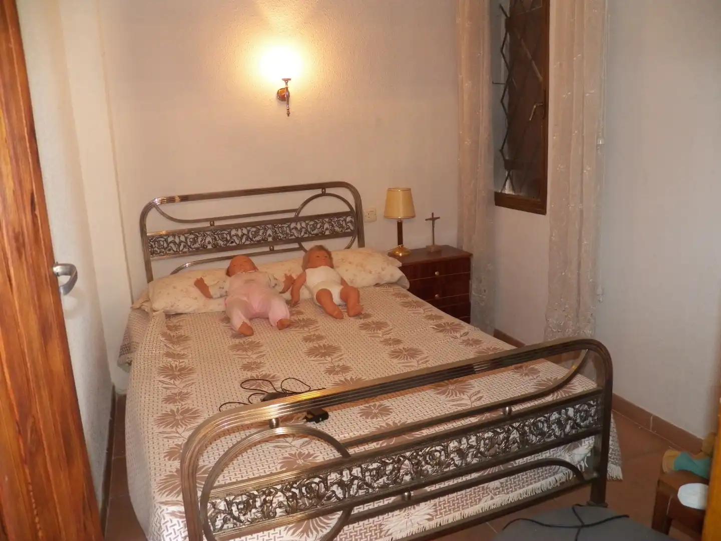 Bedroom of Detached homes for sale in Miraflores de la Sierra  with Private garden and Swimming Pool