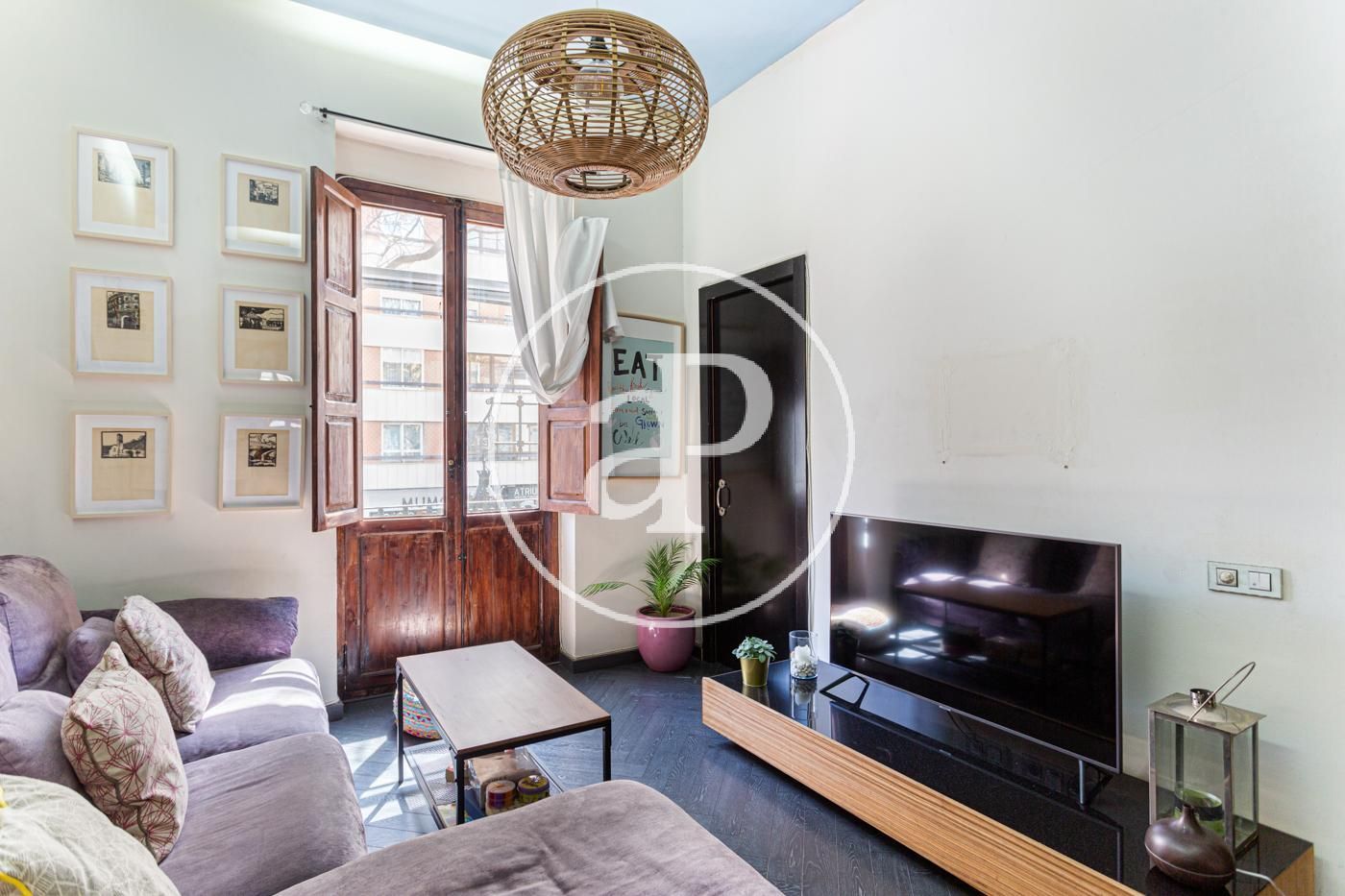 Living room of Flat for sale in  Valencia Capital  with Air Conditioner, Heating and Furnished