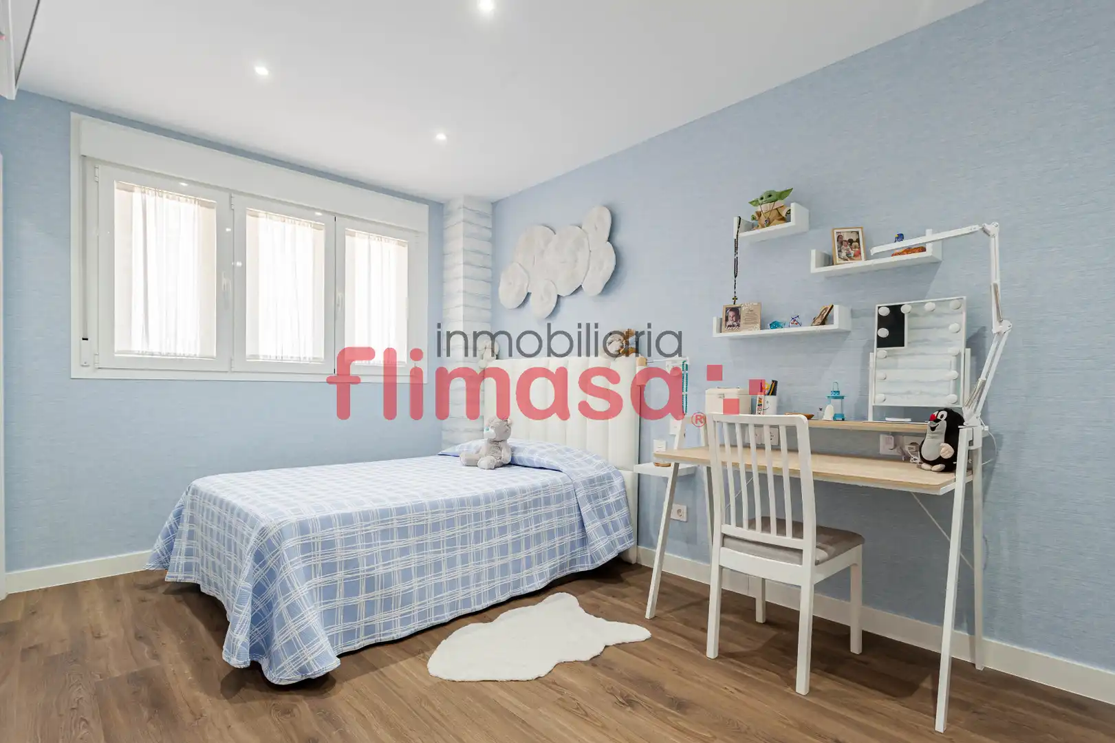 Bedroom of Detached homes for sale in Villaviciosa de Odón  with Air Conditioner, Heating and Private garden