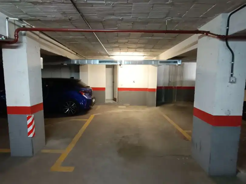 Parking of Garage for rent in Latina
