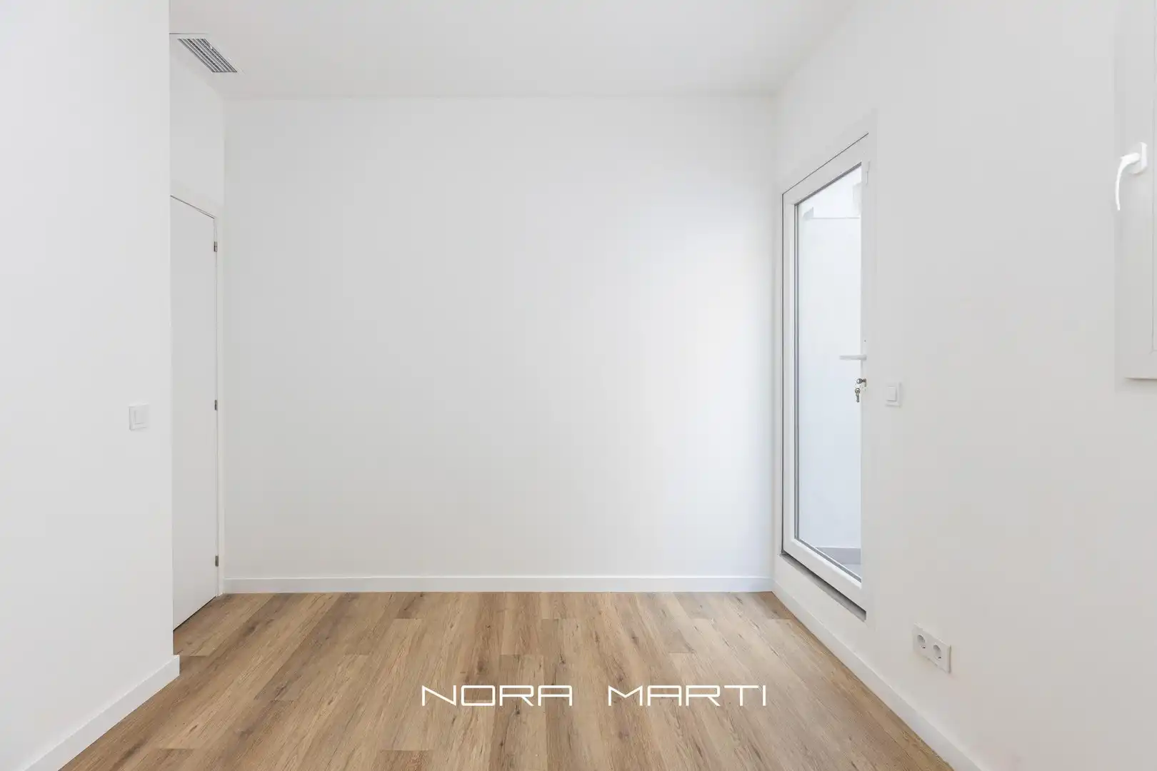 Bedroom of Ground floor for sale in Barcelona  with Air Conditioner and Alarm