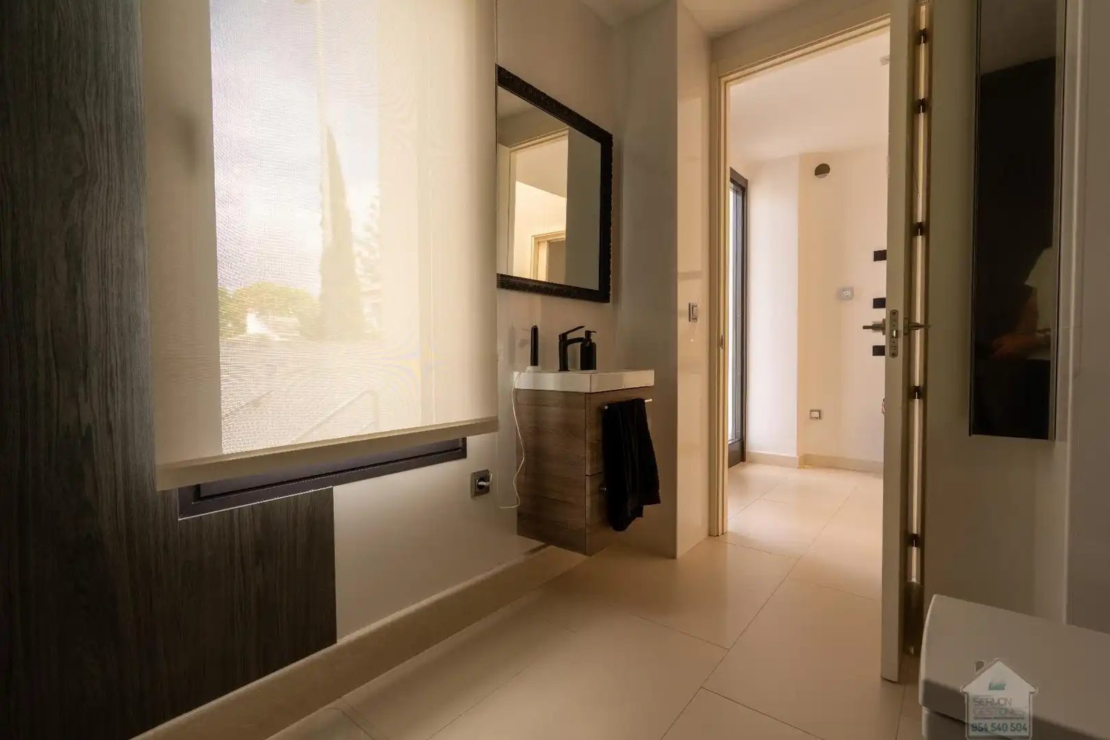Bathroom of Houses for rent in Dos Hermanas  with Air Conditioner, Heating and Swimming Pool