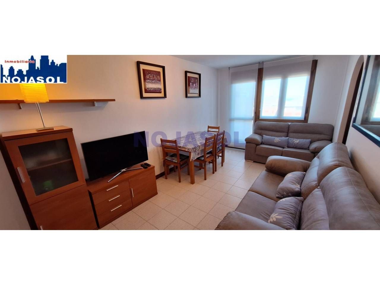 Sala de estar de Apartamento de alquiler en Noja con Calefacción, Terraza y Amueblado