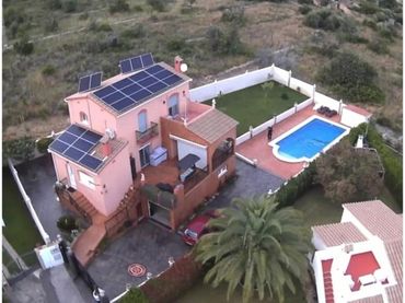 Villa con balcone in vendita a Costa Sur