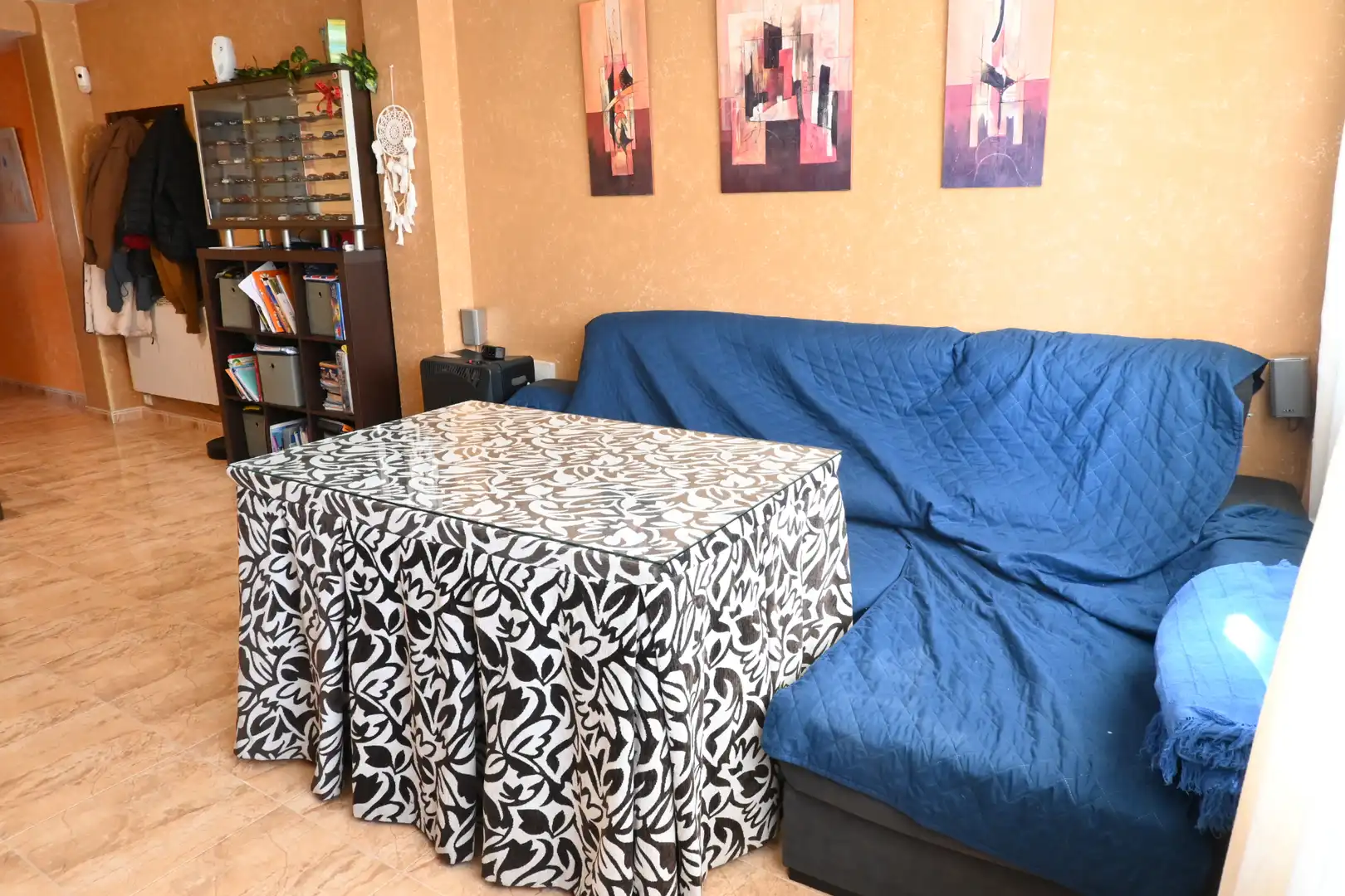 Wohnzimmer von Wohnung zum Verkauf in Las Gabias mit Klimaanlage, Abstellraum und Möbliert