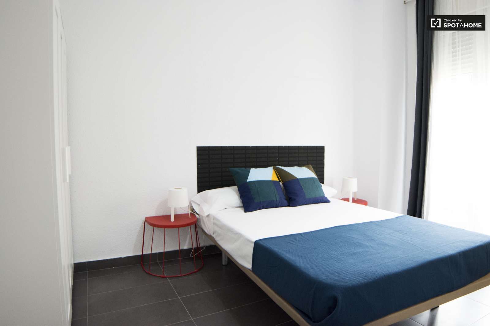 Flat to share in Universidad - Malasaña