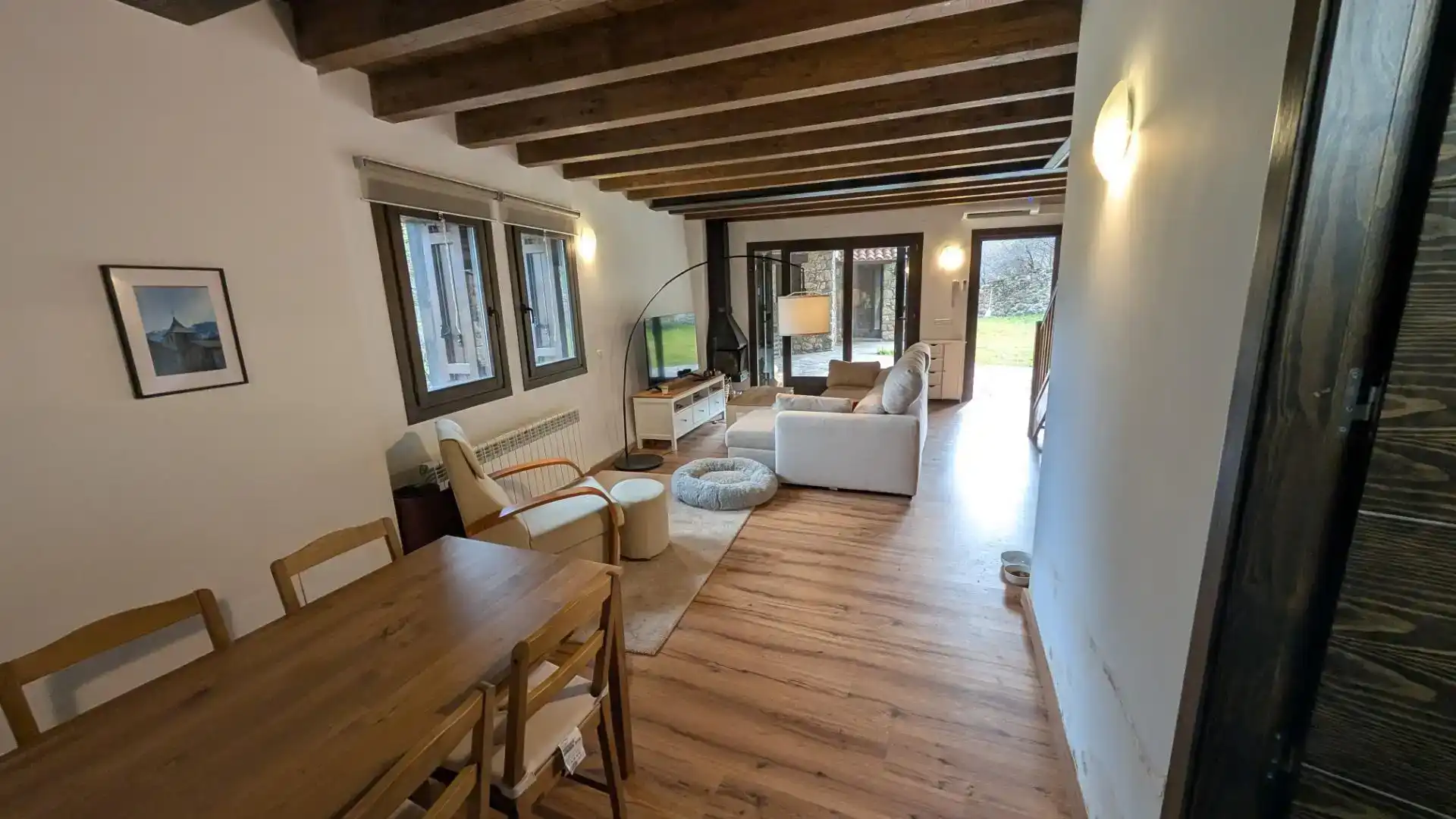 Wohnzimmer von Wohnung zur Miete in Cava mit Klimaanlage, Privatgarten und Parkett