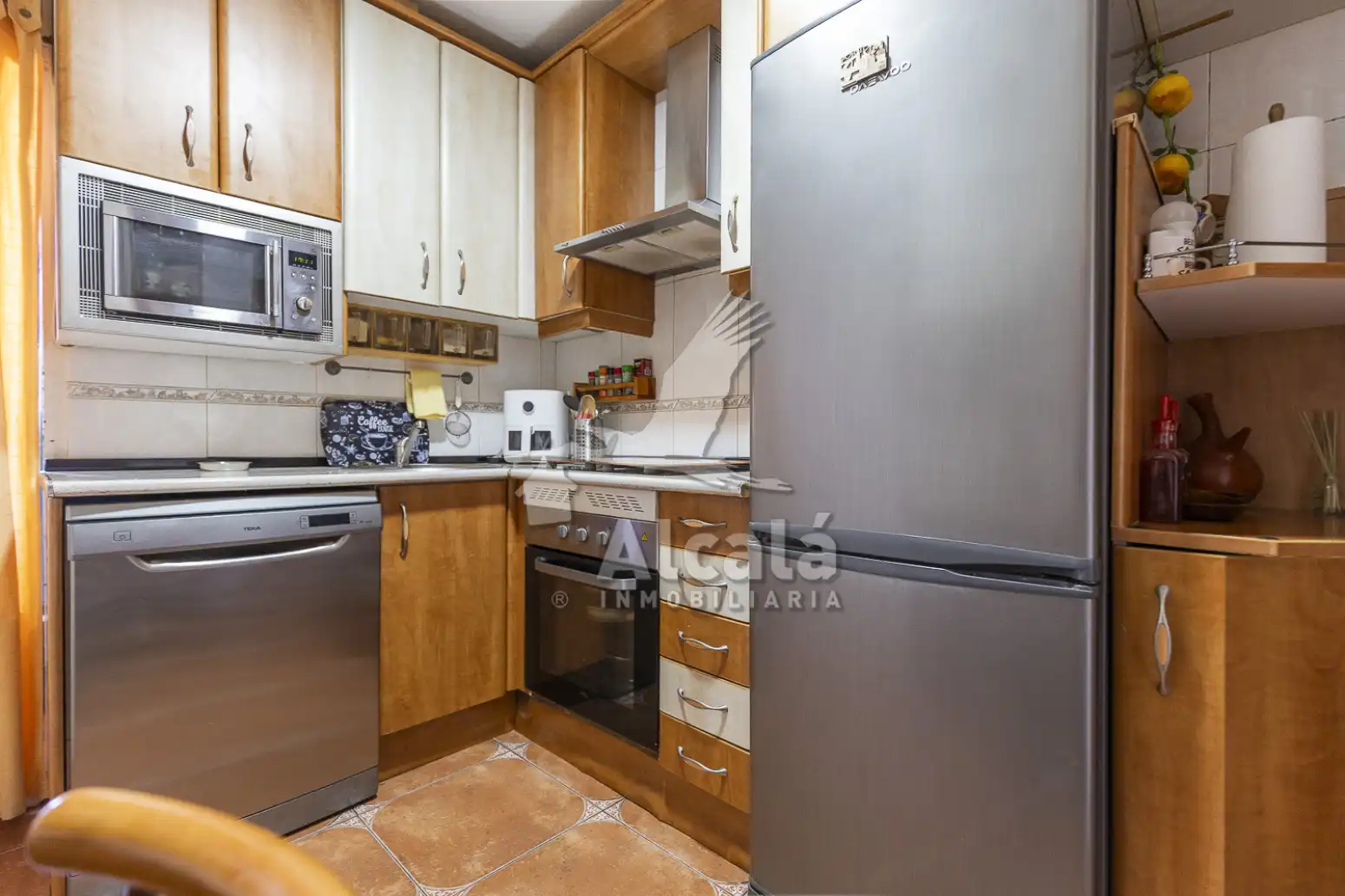 Kitchen of Flat for sale in Alcalá de Henares  with Air Conditioner, Heating and Terrace