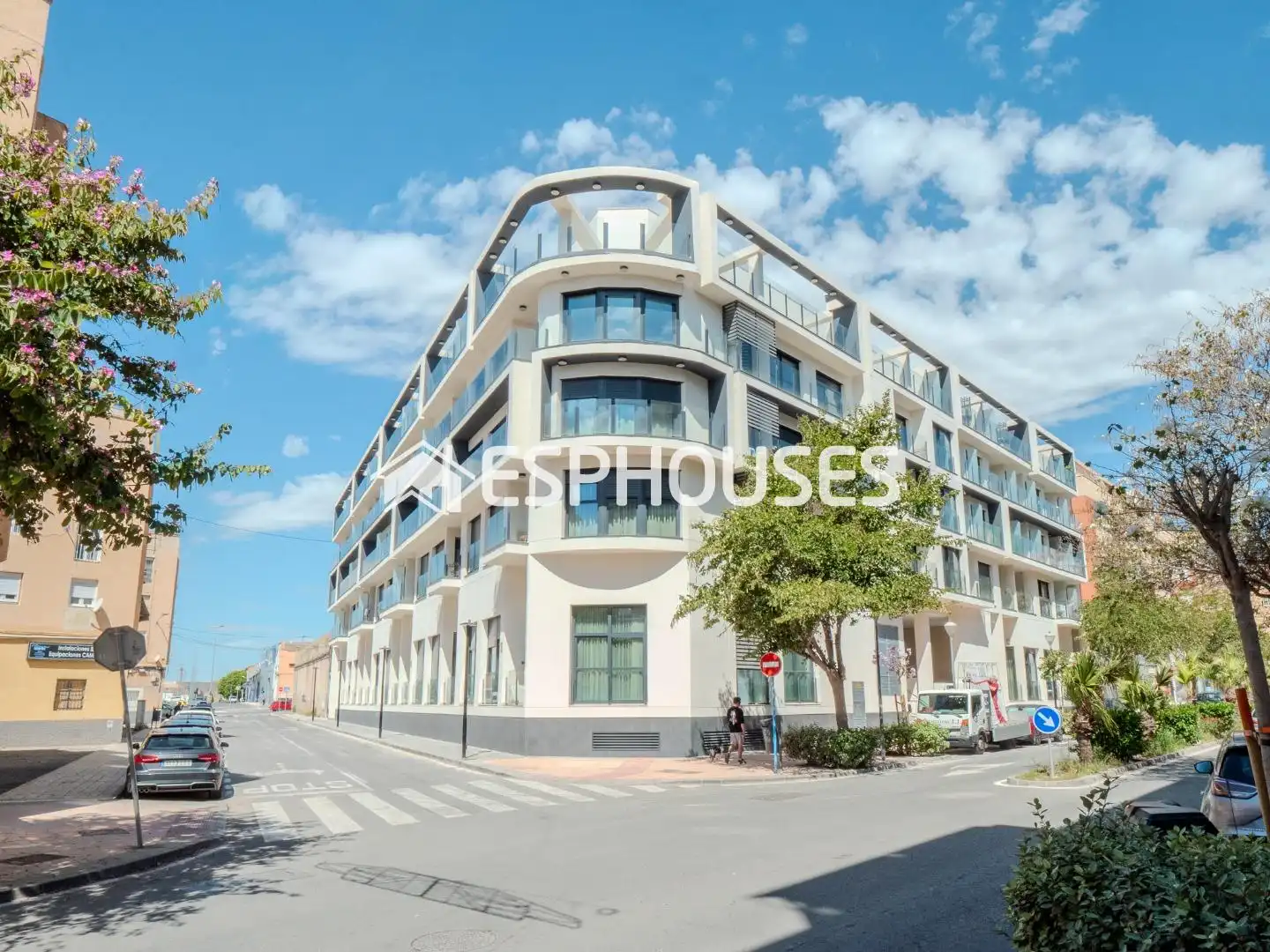 Apartament amb terrassa en venda a Florida - Ciudad de Asís
