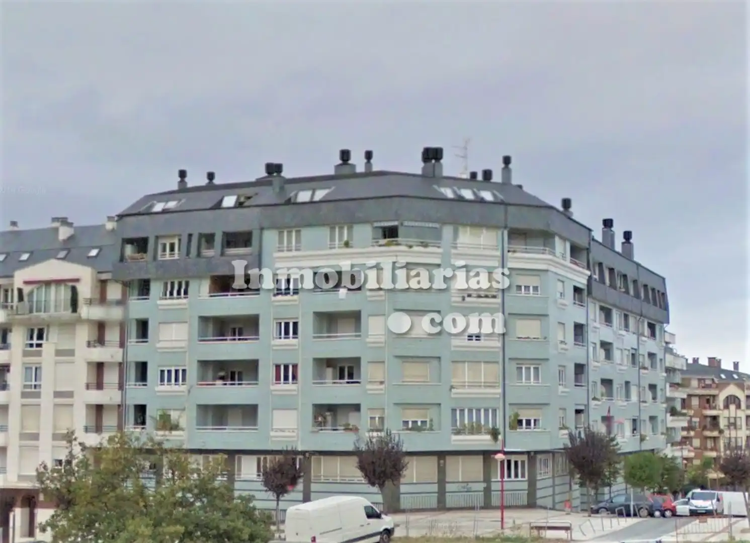 Vista exterior de Dúplex en venda en Castro-Urdiales amb Calefacció, Terrassa i Traster