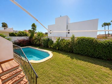 Villa con balcone in vendita a Calle Iregua