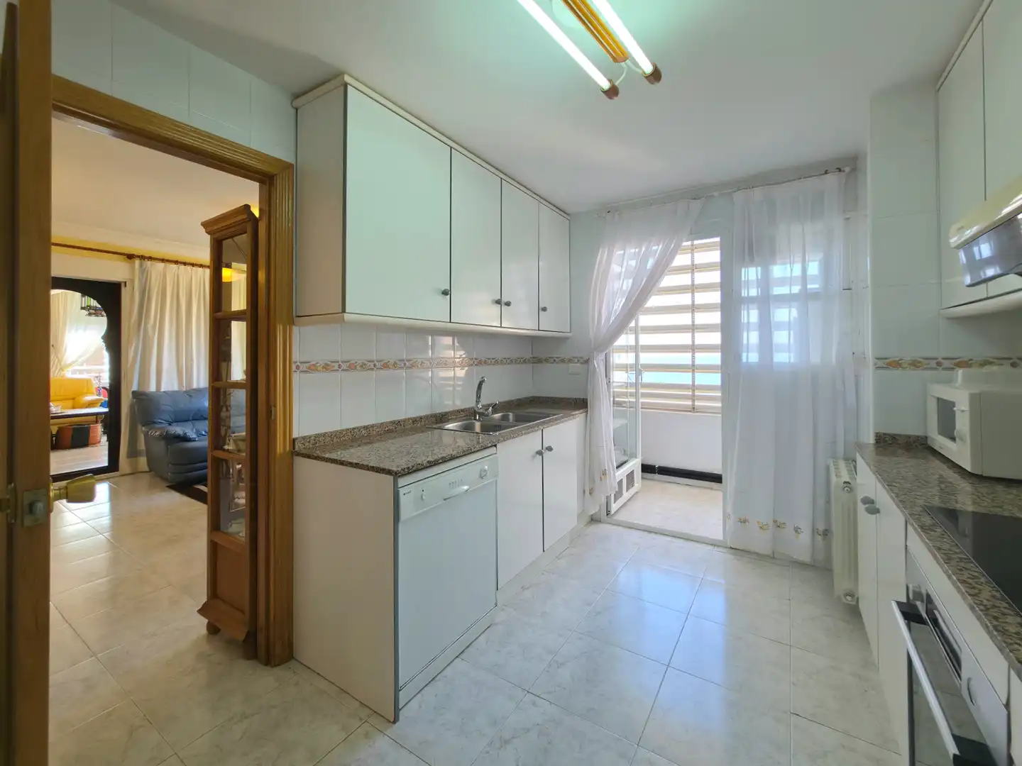 Cocina de Piso en venta en Benidorm con Aire acondicionado, Calefacción y Terraza