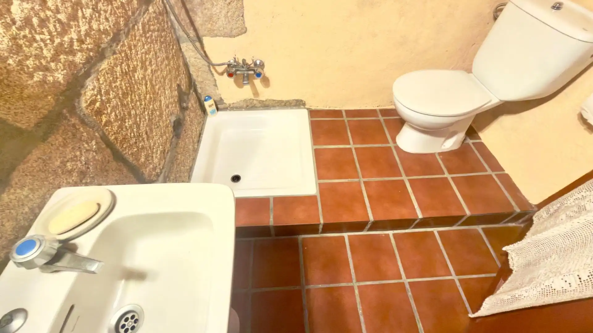Casa con terraza en venta en Amoeiro, imagen 26