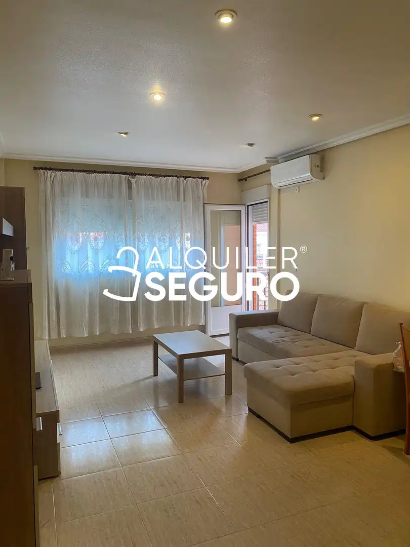 Sala de estar de Piso de alquiler en Murcia con Aire acondicionado y Amueblado